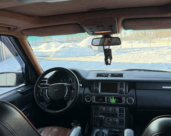 Черный Ленд Ровер Рендж Ровер, объемом двигателя 4.2 л и пробегом 285 тыс. км за 11777 $, фото 20 на Automoto.ua