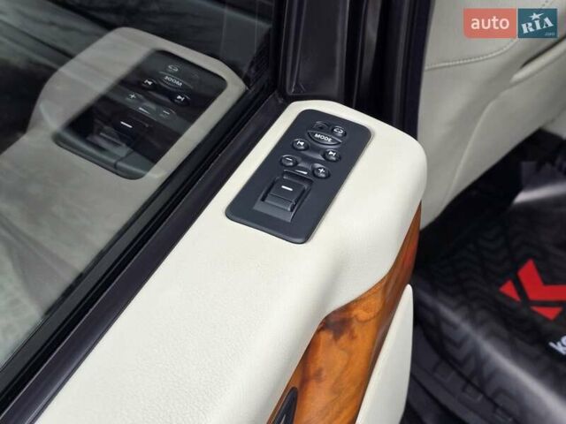 Черный Ленд Ровер Рендж Ровер, объемом двигателя 4.2 л и пробегом 240 тыс. км за 7999 $, фото 57 на Automoto.ua