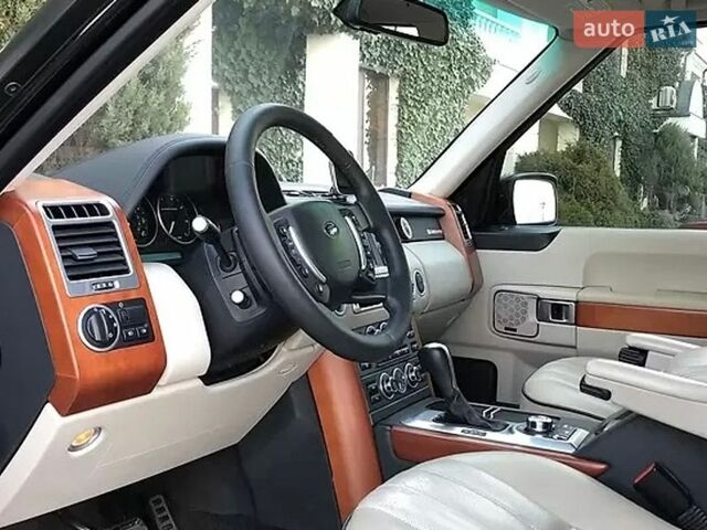 Чорний Ленд Ровер Рендж Ровер, об'ємом двигуна 4.2 л та пробігом 220 тис. км за 9300 $, фото 4 на Automoto.ua