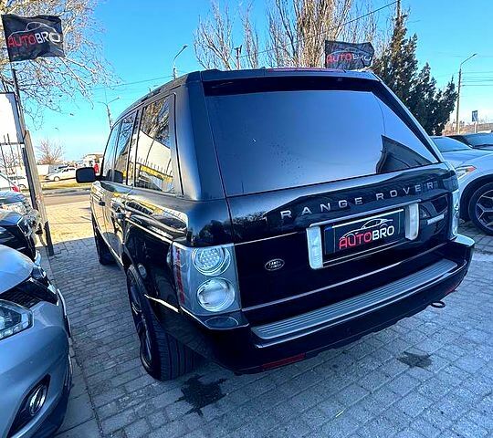 Черный Ленд Ровер Рендж Ровер, объемом двигателя 4.2 л и пробегом 225 тыс. км за 11500 $, фото 4 на Automoto.ua