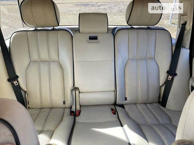 Черный Ленд Ровер Рендж Ровер, объемом двигателя 4.2 л и пробегом 400 тыс. км за 11000 $, фото 18 на Automoto.ua