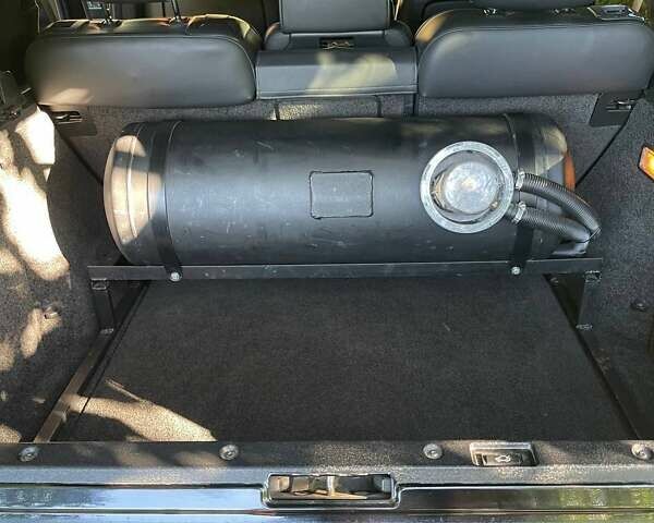 Чорний Ленд Ровер Рендж Ровер, об'ємом двигуна 4.39 л та пробігом 210 тис. км за 11500 $, фото 19 на Automoto.ua