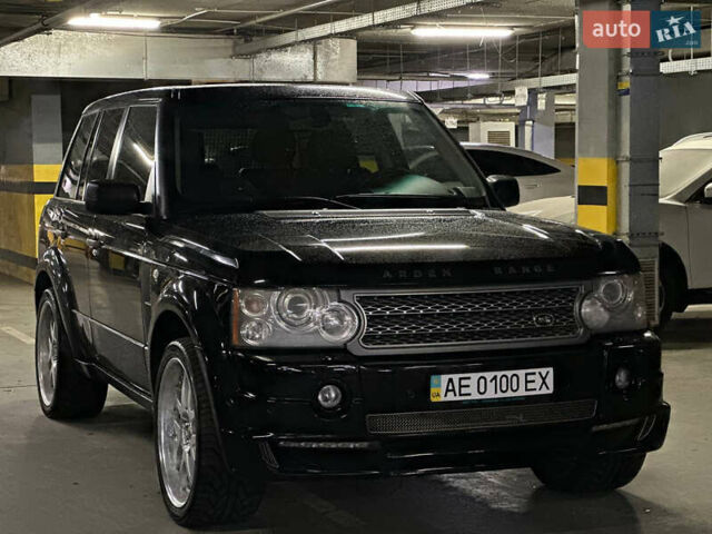 Чорний Ленд Ровер Рендж Ровер, об'ємом двигуна 4.2 л та пробігом 150 тис. км за 13700 $, фото 2 на Automoto.ua