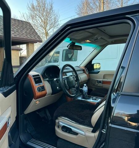 Черный Ленд Ровер Рендж Ровер, объемом двигателя 3.63 л и пробегом 306 тыс. км за 11000 $, фото 8 на Automoto.ua