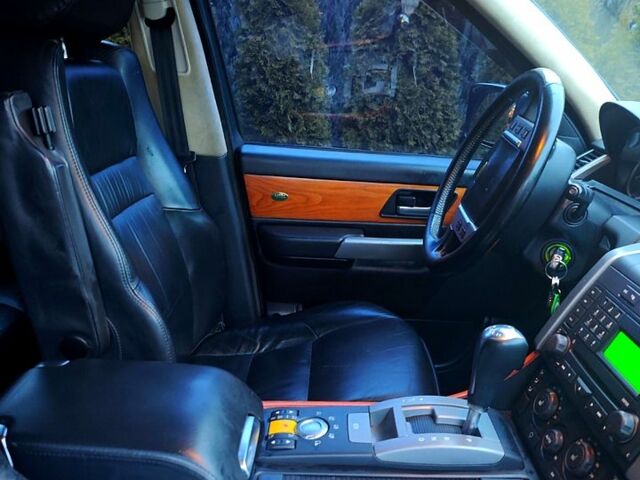 Чорний Ленд Ровер Рендж Ровер, об'ємом двигуна 3.6 л та пробігом 255 тис. км за 13600 $, фото 2 на Automoto.ua