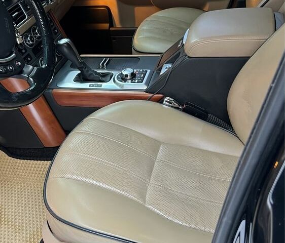 Черный Ленд Ровер Рендж Ровер, объемом двигателя 3.6 л и пробегом 211 тыс. км за 14900 $, фото 4 на Automoto.ua