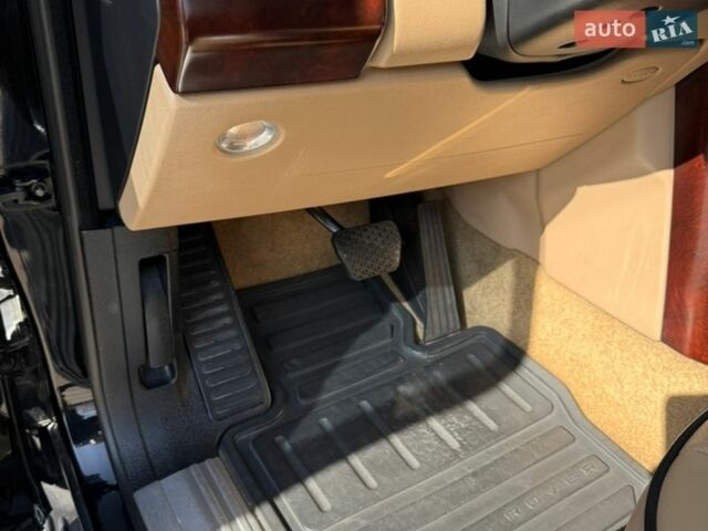 Чорний Ленд Ровер Рендж Ровер, об'ємом двигуна 3.63 л та пробігом 251 тис. км за 13500 $, фото 19 на Automoto.ua