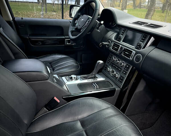 Чорний Ленд Ровер Рендж Ровер, об'ємом двигуна 4.2 л та пробігом 228 тис. км за 12900 $, фото 12 на Automoto.ua