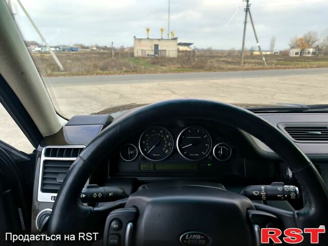 Чорний Ленд Ровер Рендж Ровер, об'ємом двигуна 4.2 л та пробігом 195 тис. км за 12800 $, фото 8 на Automoto.ua