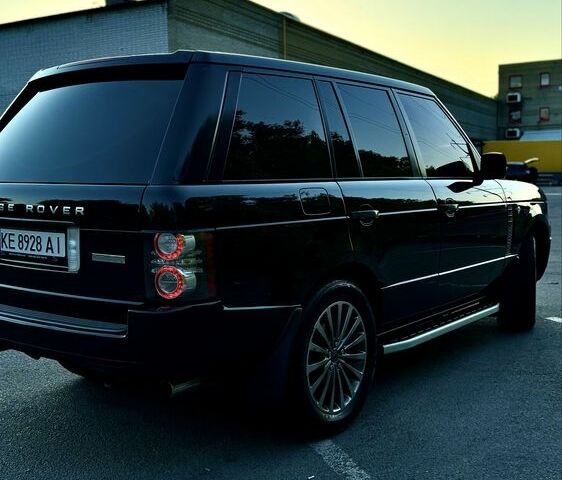 Черный Ленд Ровер Рендж Ровер, объемом двигателя 5 л и пробегом 165 тыс. км за 8500 $, фото 6 на Automoto.ua