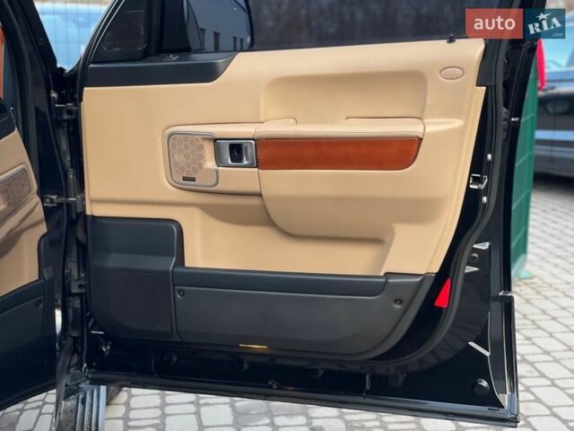 Чорний Ленд Ровер Рендж Ровер, об'ємом двигуна 3.6 л та пробігом 142 тис. км за 19655 $, фото 35 на Automoto.ua