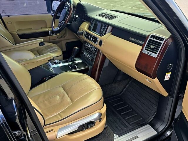 Чорний Ленд Ровер Рендж Ровер, об'ємом двигуна 4.2 л та пробігом 0 тис. км за 11500 $, фото 7 на Automoto.ua