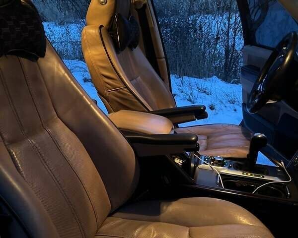 Чорний Ленд Ровер Рендж Ровер, об'ємом двигуна 5 л та пробігом 315 тис. км за 15000 $, фото 6 на Automoto.ua