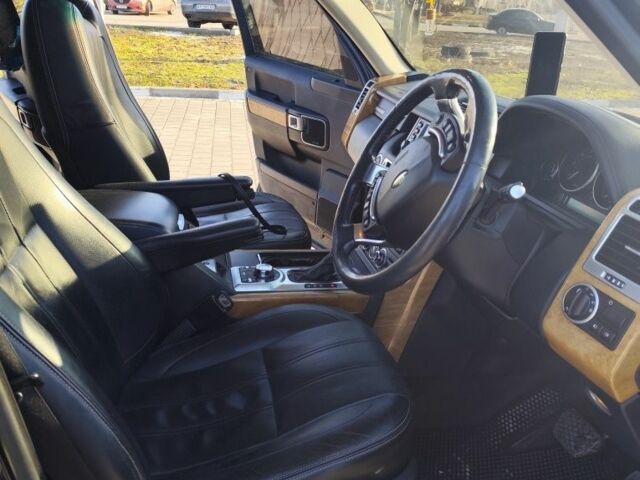 Черный Ленд Ровер Рендж Ровер, объемом двигателя 3 л и пробегом 180 тыс. км за 7500 $, фото 5 на Automoto.ua