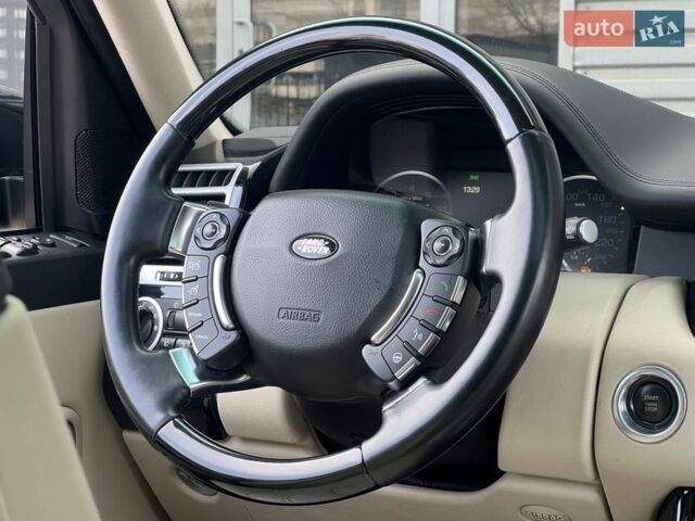 Чорний Ленд Ровер Рендж Ровер, об'ємом двигуна 5 л та пробігом 217 тис. км за 13900 $, фото 14 на Automoto.ua