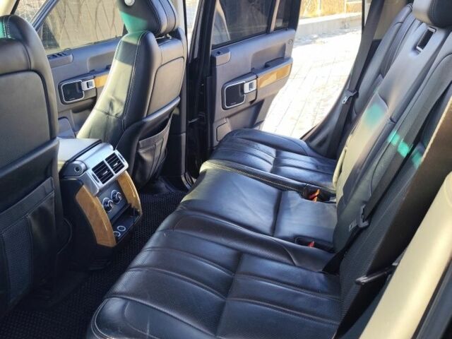 Черный Ленд Ровер Рендж Ровер, объемом двигателя 3 л и пробегом 180 тыс. км за 7500 $, фото 6 на Automoto.ua