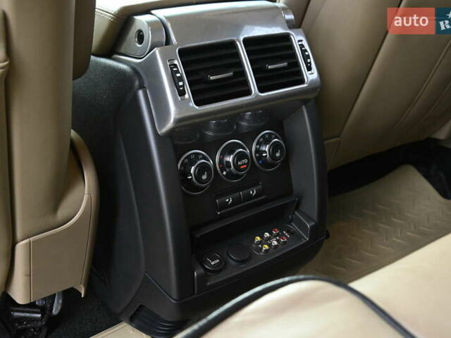 Чорний Ленд Ровер Рендж Ровер, об'ємом двигуна 3.63 л та пробігом 142 тис. км за 18800 $, фото 39 на Automoto.ua