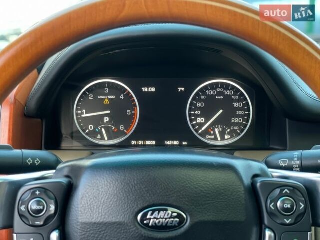 Чорний Ленд Ровер Рендж Ровер, об'ємом двигуна 3.6 л та пробігом 142 тис. км за 19655 $, фото 56 на Automoto.ua