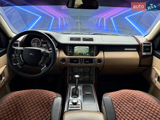 Черный Ленд Ровер Рендж Ровер, объемом двигателя 5 л и пробегом 189 тыс. км за 13300 $, фото 8 на Automoto.ua