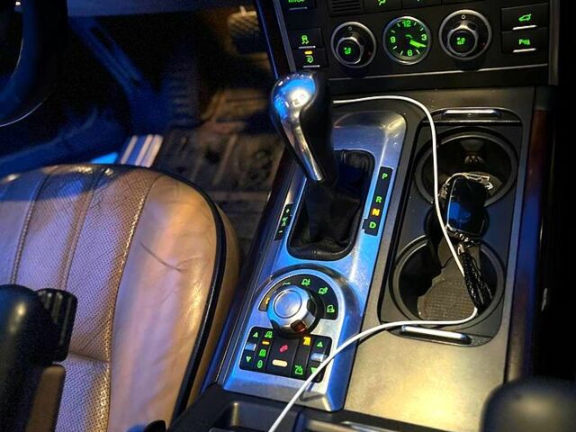 Черный Ленд Ровер Рендж Ровер, объемом двигателя 5 л и пробегом 315 тыс. км за 15000 $, фото 11 на Automoto.ua