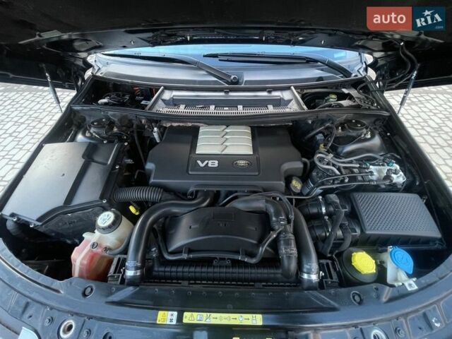 Чорний Ленд Ровер Рендж Ровер, об'ємом двигуна 3.6 л та пробігом 142 тис. км за 19655 $, фото 69 на Automoto.ua