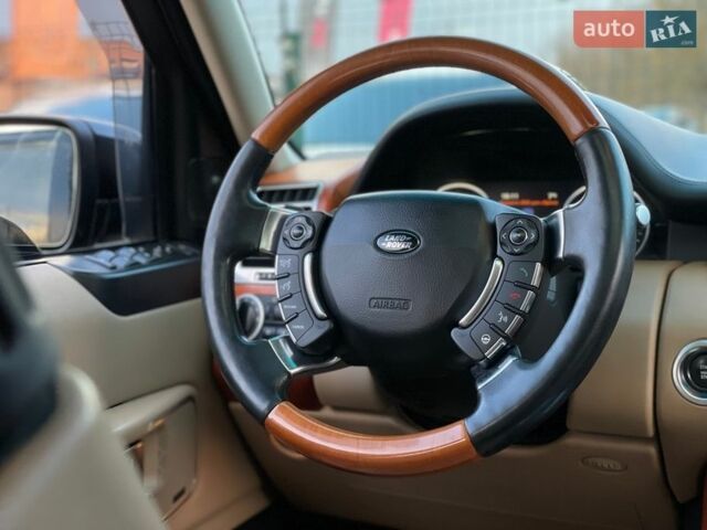 Чорний Ленд Ровер Рендж Ровер, об'ємом двигуна 3.6 л та пробігом 142 тис. км за 19655 $, фото 63 на Automoto.ua