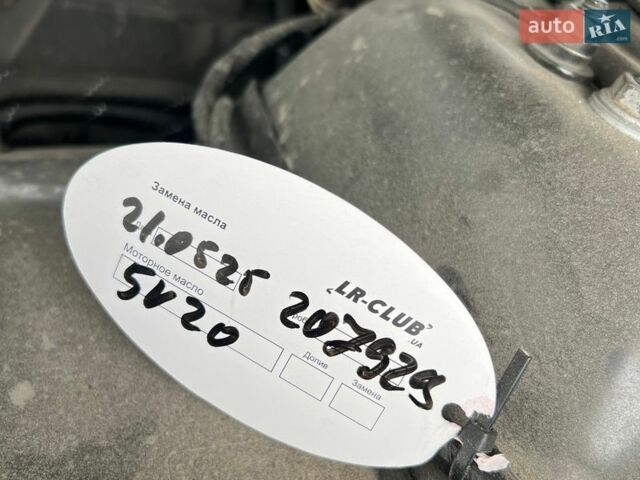 Чорний Ленд Ровер Рендж Ровер, об'ємом двигуна 5 л та пробігом 217 тис. км за 13900 $, фото 34 на Automoto.ua