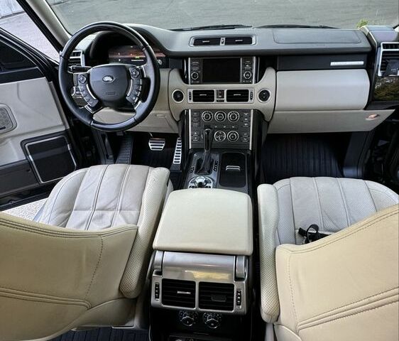 Черный Ленд Ровер Рендж Ровер, объемом двигателя 5 л и пробегом 165 тыс. км за 8500 $, фото 4 на Automoto.ua