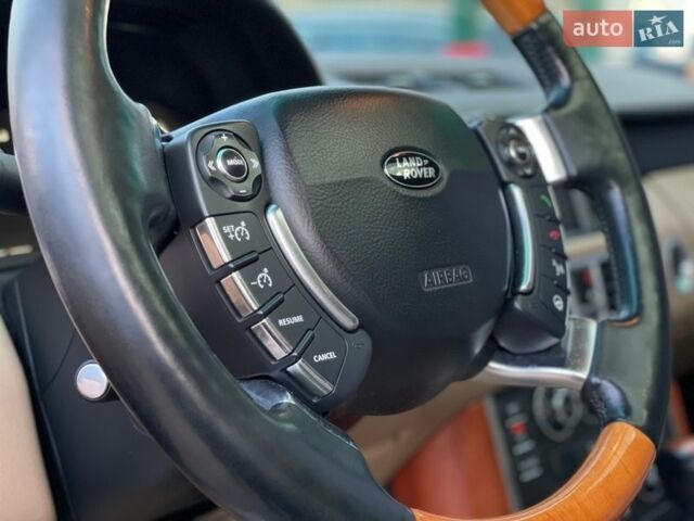 Чорний Ленд Ровер Рендж Ровер, об'ємом двигуна 3.6 л та пробігом 142 тис. км за 19655 $, фото 24 на Automoto.ua