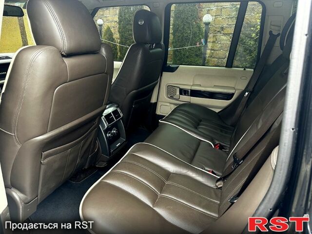 Черный Ленд Ровер Рендж Ровер, объемом двигателя 5 л и пробегом 189 тыс. км за 16000 $, фото 5 на Automoto.ua