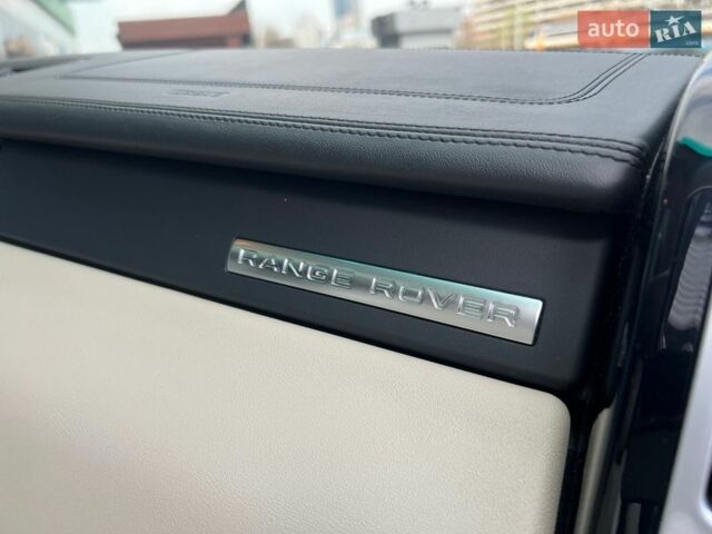 Чорний Ленд Ровер Рендж Ровер, об'ємом двигуна 5 л та пробігом 217 тис. км за 13900 $, фото 30 на Automoto.ua