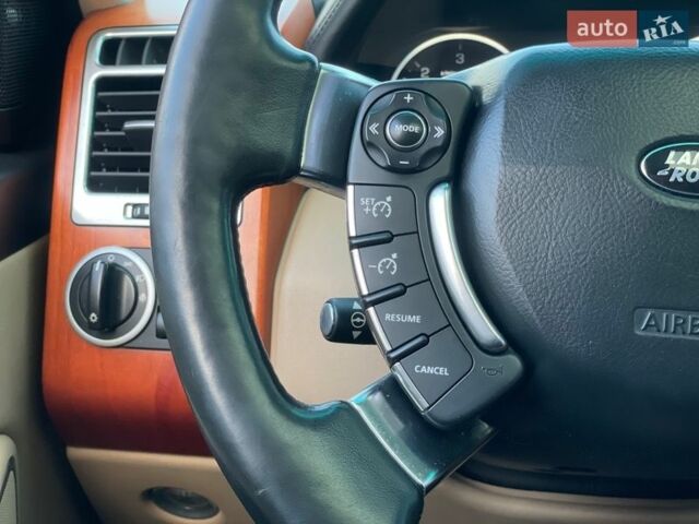 Чорний Ленд Ровер Рендж Ровер, об'ємом двигуна 3.6 л та пробігом 142 тис. км за 19655 $, фото 51 на Automoto.ua