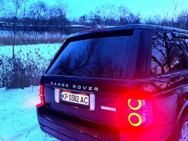 Черный Ленд Ровер Рендж Ровер, объемом двигателя 5 л и пробегом 315 тыс. км за 15000 $, фото 2 на Automoto.ua