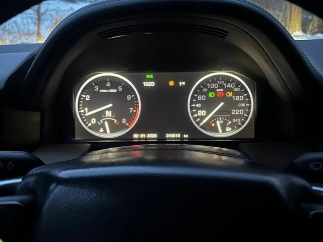 Чорний Ленд Ровер Рендж Ровер, об'ємом двигуна 5 л та пробігом 315 тис. км за 15000 $, фото 16 на Automoto.ua