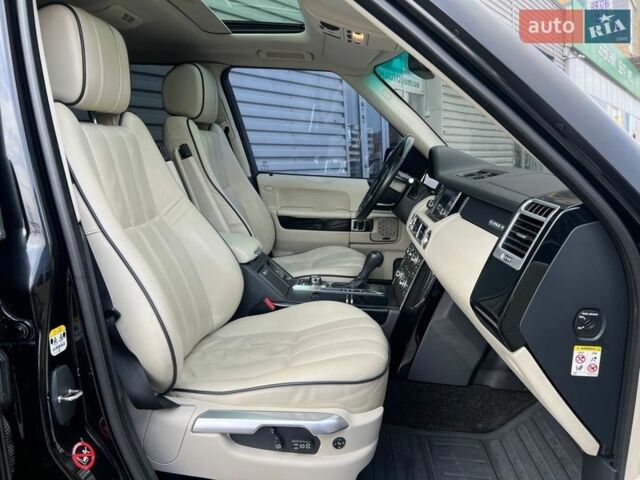 Чорний Ленд Ровер Рендж Ровер, об'ємом двигуна 5 л та пробігом 217 тис. км за 13900 $, фото 27 на Automoto.ua