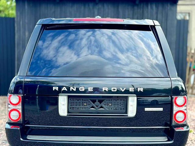 Чорний Ленд Ровер Рендж Ровер, об'ємом двигуна 5 л та пробігом 186 тис. км за 12500 $, фото 4 на Automoto.ua