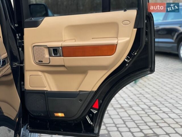 Чорний Ленд Ровер Рендж Ровер, об'ємом двигуна 3.6 л та пробігом 142 тис. км за 19655 $, фото 32 на Automoto.ua