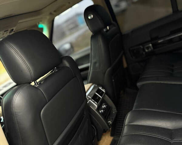 Черный Ленд Ровер Рендж Ровер, объемом двигателя 5 л и пробегом 300 тыс. км за 12600 $, фото 7 на Automoto.ua