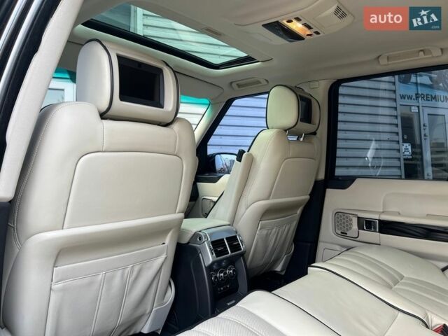 Чорний Ленд Ровер Рендж Ровер, об'ємом двигуна 5 л та пробігом 217 тис. км за 13900 $, фото 21 на Automoto.ua