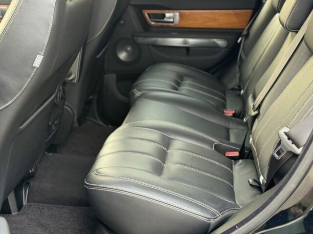 Черный Ленд Ровер Рендж Ровер, объемом двигателя 3 л и пробегом 235 тыс. км за 3400 $, фото 12 на Automoto.ua