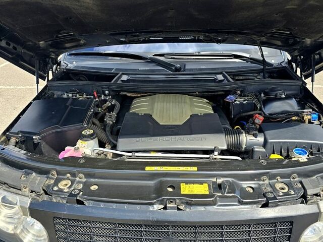 Чорний Ленд Ровер Рендж Ровер, об'ємом двигуна 4.2 л та пробігом 0 тис. км за 11500 $, фото 5 на Automoto.ua