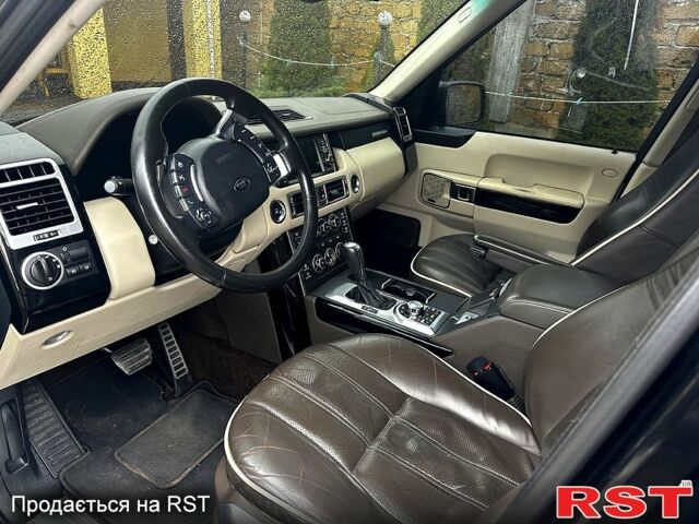 Чорний Ленд Ровер Рендж Ровер, об'ємом двигуна 5 л та пробігом 189 тис. км за 16000 $, фото 4 на Automoto.ua