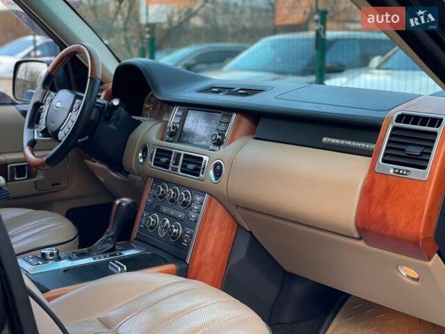 Чорний Ленд Ровер Рендж Ровер, об'ємом двигуна 3.6 л та пробігом 142 тис. км за 19655 $, фото 36 на Automoto.ua