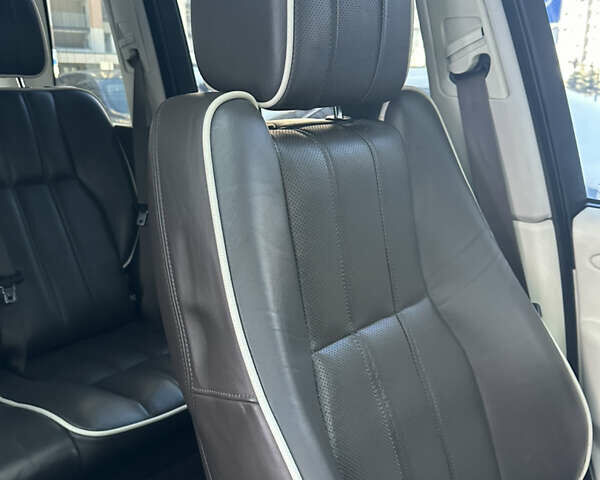 Чорний Ленд Ровер Рендж Ровер, об'ємом двигуна 5 л та пробігом 187 тис. км за 14900 $, фото 32 на Automoto.ua