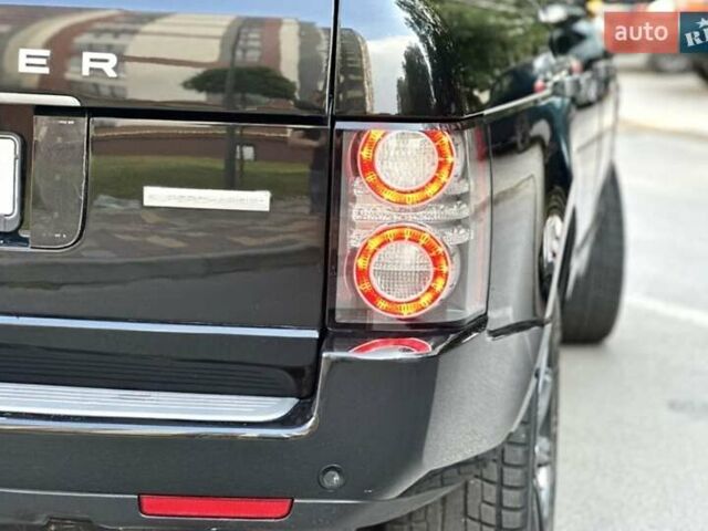 Чорний Ленд Ровер Рендж Ровер, об'ємом двигуна 5 л та пробігом 195 тис. км за 21000 $, фото 21 на Automoto.ua