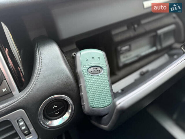 Чорний Ленд Ровер Рендж Ровер, об'ємом двигуна 5 л та пробігом 212 тис. км за 13999 $, фото 40 на Automoto.ua