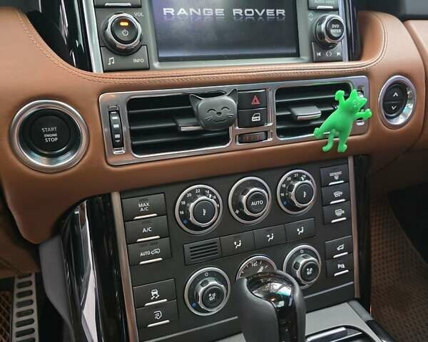 Черный Ленд Ровер Рендж Ровер, объемом двигателя 5 л и пробегом 280 тыс. км за 16200 $, фото 10 на Automoto.ua