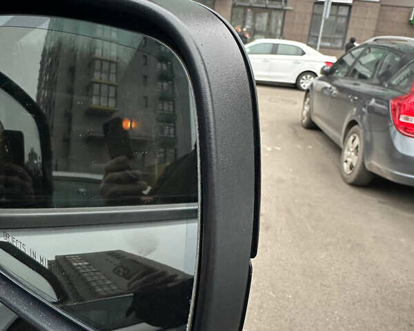 Черный Ленд Ровер Рендж Ровер, объемом двигателя 5 л и пробегом 168 тыс. км за 15900 $, фото 28 на Automoto.ua