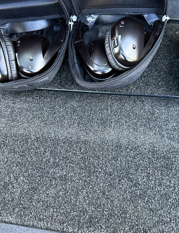 Чорний Ленд Ровер Рендж Ровер, об'ємом двигуна 5 л та пробігом 187 тис. км за 14900 $, фото 9 на Automoto.ua