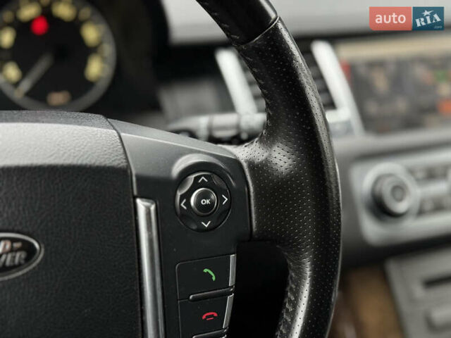 Черный Ленд Ровер Рендж Ровер, объемом двигателя 3 л и пробегом 252 тыс. км за 14500 $, фото 32 на Automoto.ua